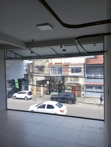 Ponto comercial na Batista Campos, 36m² para loja ou escritório