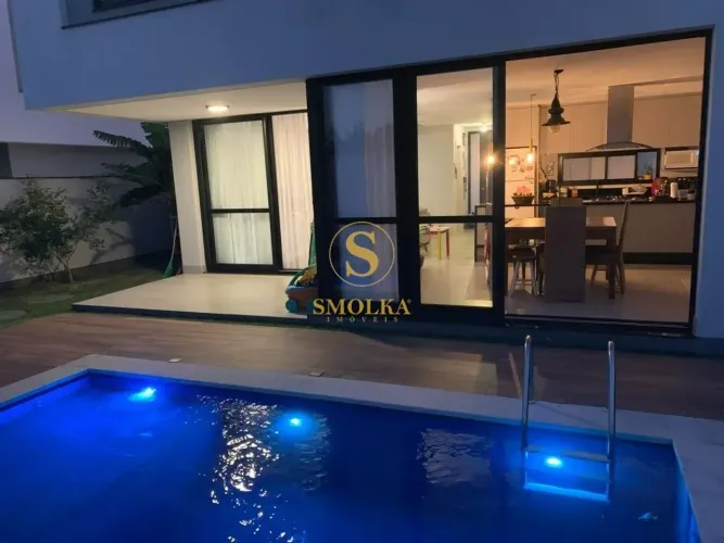 Linda Casa a venda com escritura no Rio Tavares em Florianópolis SC