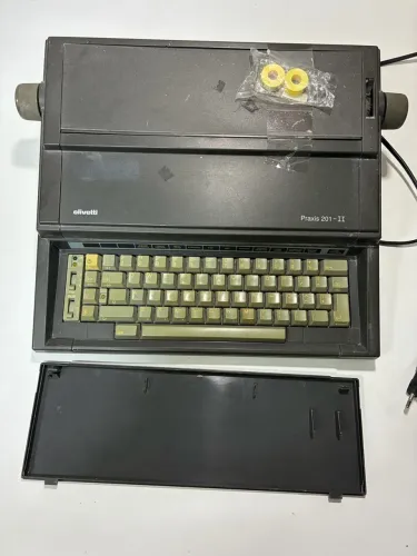 Máquina de Escrever Elétrica Olivetti Praxis 201-II Vintage
