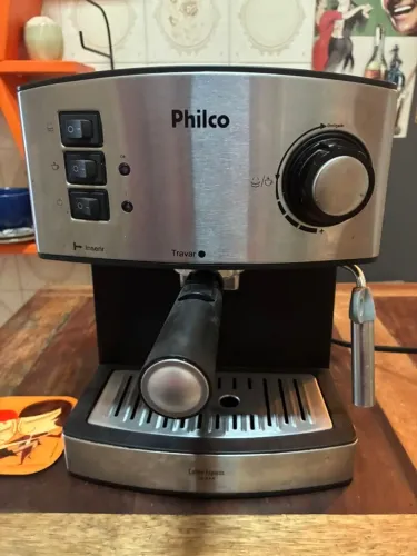 Cafeteira Philco Coffee Express 15 BAR com Vaporizador de Leite (127V)