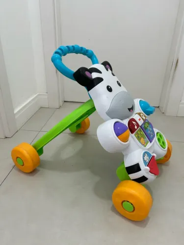 Andador Zebra Apoiador Fisher Price Com Luz E Som Branco - Fisher-price