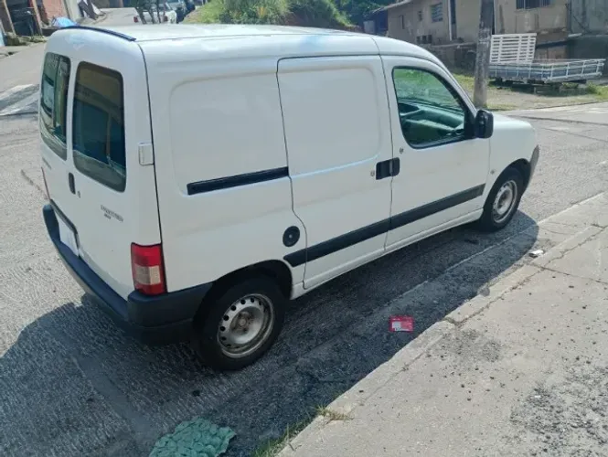 Peugeot Partner Furgão 1.6 16v/ 1.6 16V Flex 3P 2018