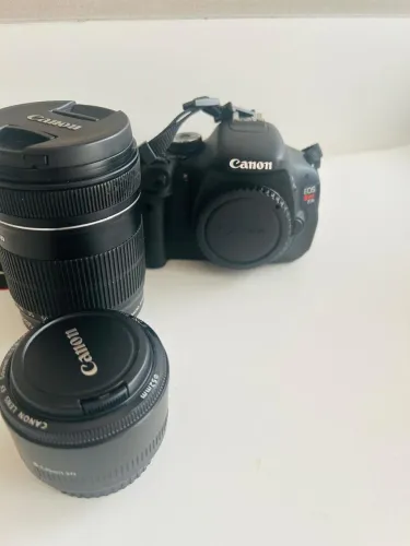 Câmera Cânon Rebel T3i