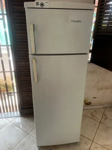 Vendo geladeira duplex valor 699 FRETE GRÁTIS PRA VENDER HOJE