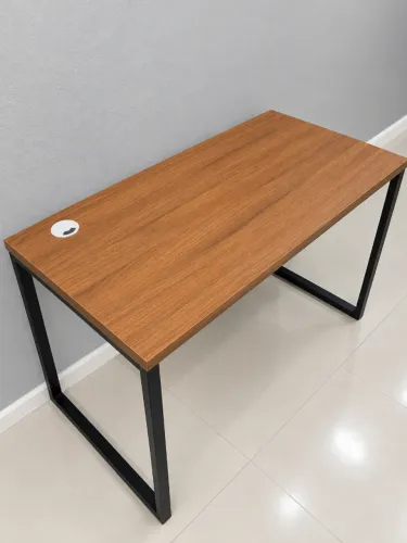 Mesa para Escritório e Estudos - Estilo Industrial