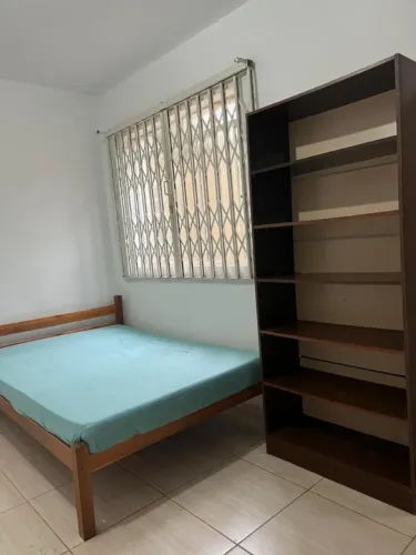 Quartos no bairro Parolin com entrada facilitada