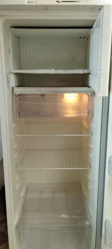 Geladeira Electrolux , 240L , 110 Volts, Branco