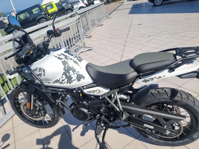 HIMALAYAN 450cc DAIANA 
