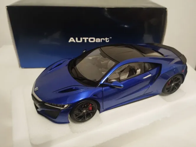 Miniatura Autoart 1/18 Honda NSX NC1 2016