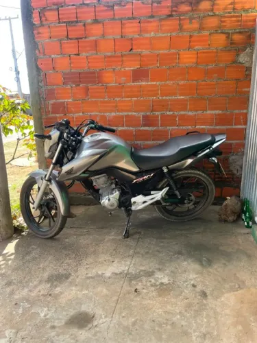 1000 abaixo da fipe | CG fan 160 prata 2023.