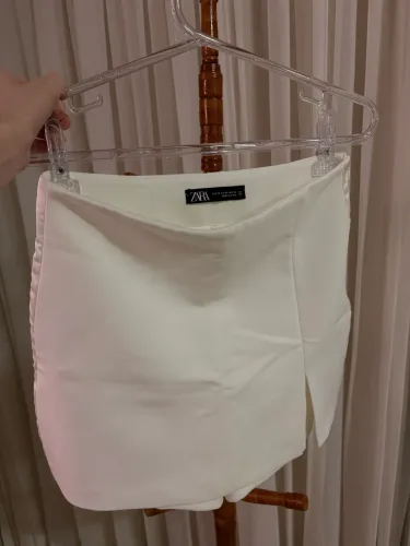 Shorts-saia ZARA