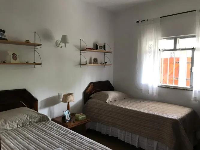 2 camas de solteiro