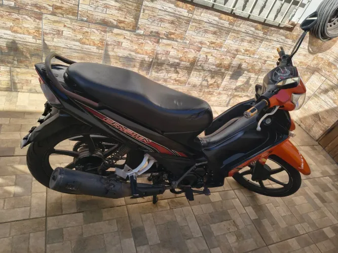 Crypton em perfeito estado