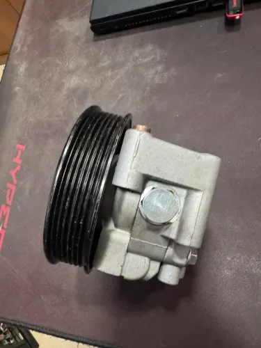 Bomba direção hidráulica Ford transit 