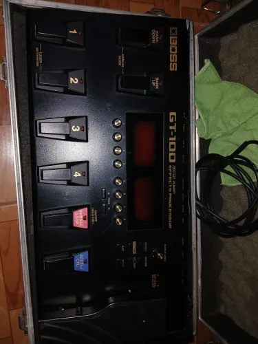 Vendo ou troco por sete de pedal
