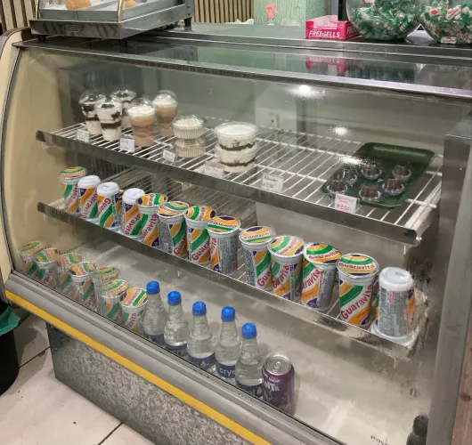 VENDE-SE EXPOSITORA REFRIGERADA