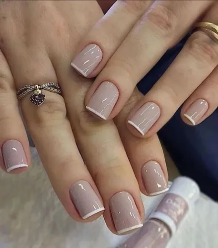 Contrata-se manicure/ Nail design/Design sombrancelha.