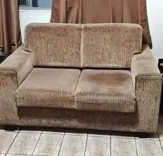 Sofá com chaise, dois lugares
