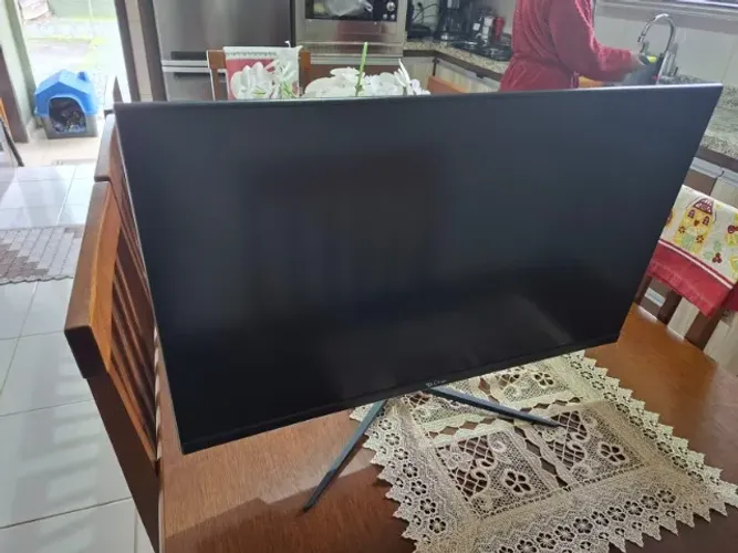 Monitor Gamer Duex 27" 4K UHD IPS - 100Hz 1ms FreeSync/G-Sync - Impecável