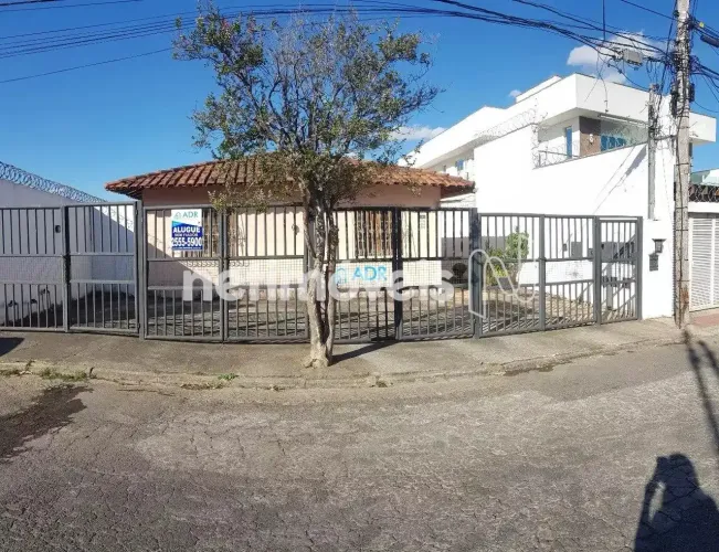 Casa para aluguel no bairro Copacabana  BH/MG | 3 Quartos, 1 Suíte e 1 Vaga