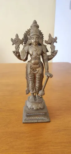Estátua de Vishnu em Bronze Balinês - 22cm | Peça Rica em Detalhes