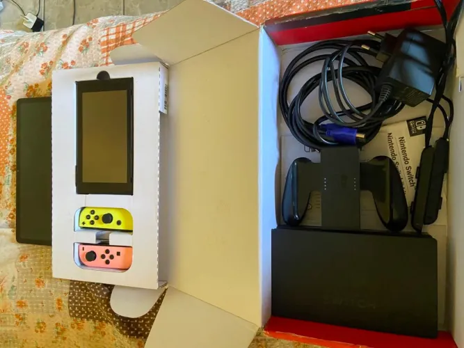 Nintendo Switch v2 Destravado via chip + cartão de 128gb com vários jogos