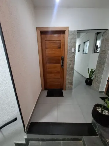 Aluga-se lindo apartamento bairro Califórnia