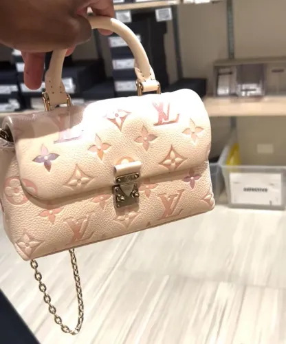 Bolsa de couro legítimo candy color italiana Louis Vuitton modelo madeleine dream beige