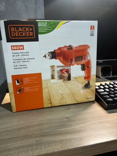 Furadeira de impacto Black+Decker 220V - Nova - Com Garantia!
