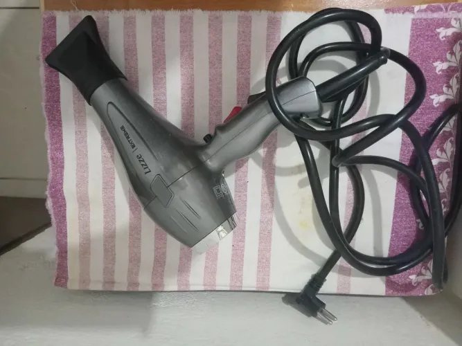 Secador de cabelo