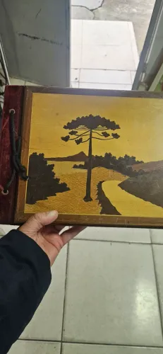 Álbum de fotos antigo em Marcheteria