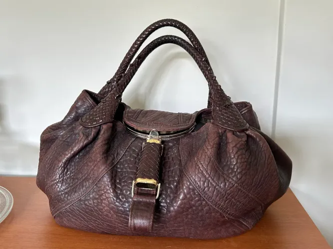 Bolsa fendi spy original