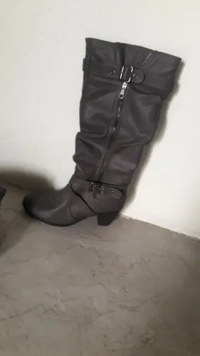 bota número 38