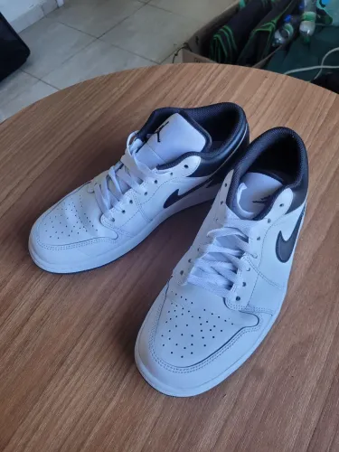 Nike Air Jordan 1 Low - Tênis masculino branco tamanho 40