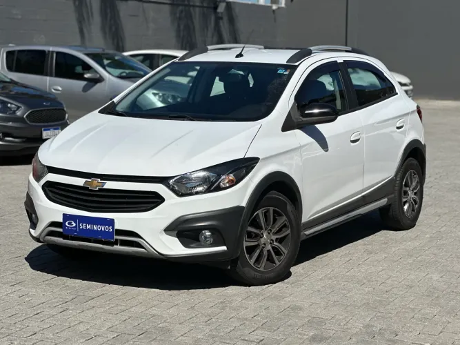 Chevrolet Onix Activ 1.4 8V Flex Mec. 4P 2018