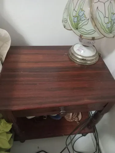 Mesa de cabeceira
