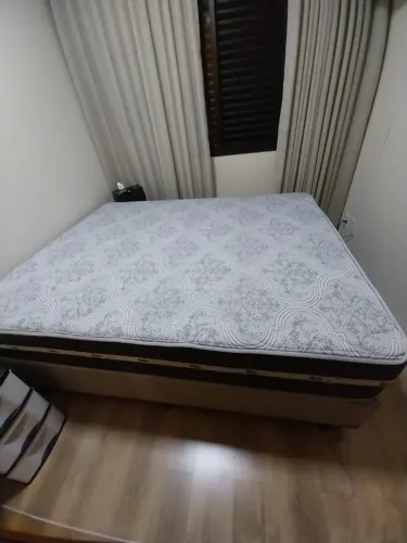 Cama Queen Anjos + Box Suede Bege (Quarto Hóspede) - Praticamente Sem Uso