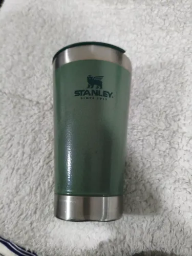 COPO STANLEY ORIGINAL COM AMASSADO