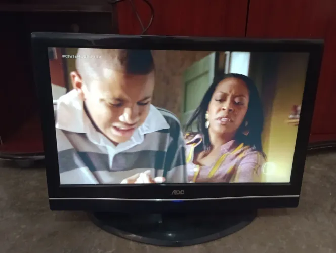 Tv / monitor de 22 polegadas sem conversor digital