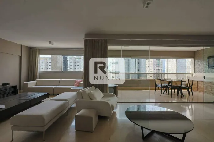 Apartamento com área de 215m², 04 quartos, 2 suítes, 4 vagas, Vila da Serra - Nova Lima/MG