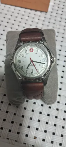 Relógio WENGER swiss made
