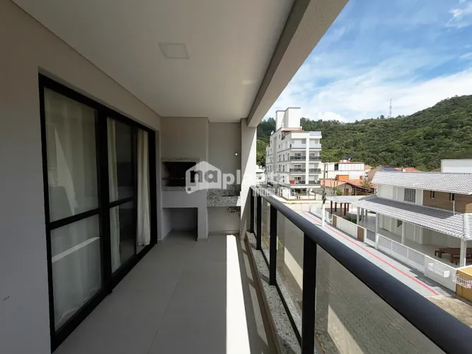 Apartamento 3 quartos mobiliado para aluguel na Praia de Palmas (Governador Celso Ramos)