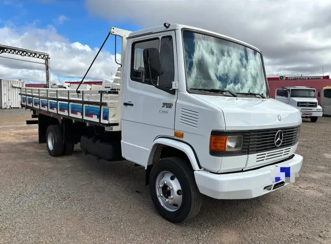 Mercedes benz MB 710 