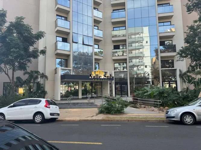 Laje inteira 430m² em prédio comercial - Região Sul