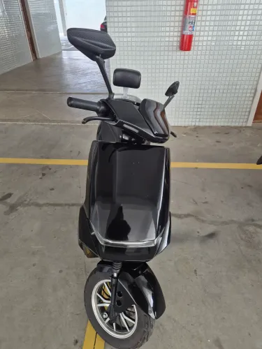 scooter elétrica