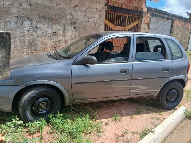 Chevrolet Corsa GL 1.6 MPFI / 1.4 EFI 2P E 4P 1996