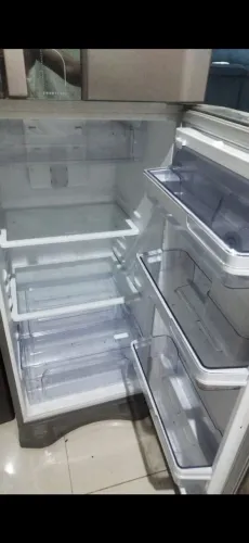 Geladeira super nova ,poucos meses de uso .