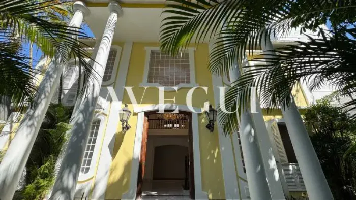Casa em Condomínio-Triplex - Residencial - Gávea