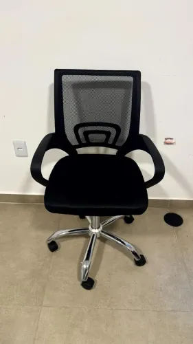 Cadeira de Escritório Giratória Tela Mesh com Assento Estofado Ergonômica Tok