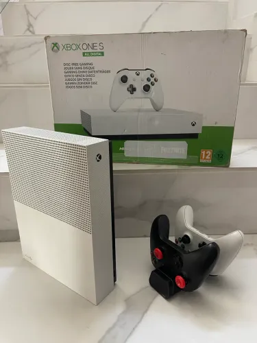 Xbox One S 1Tb
